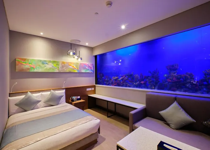 Deluxe Queen Room